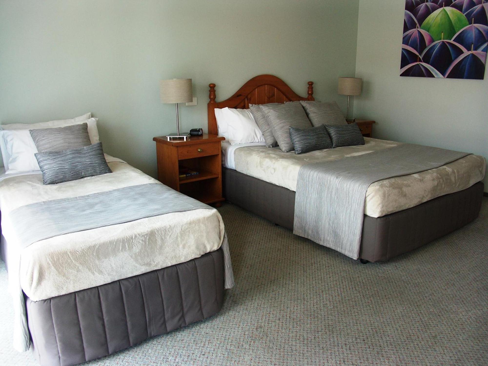 Melaleuca 3*